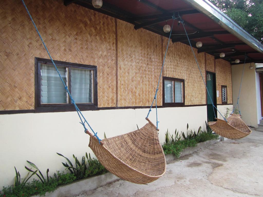 Coron Guapos Guesthouse Extérieur photo